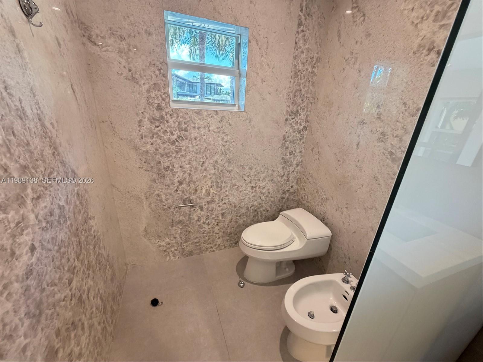 EASTERN SHORES 1ST ADDN - Residential Lease