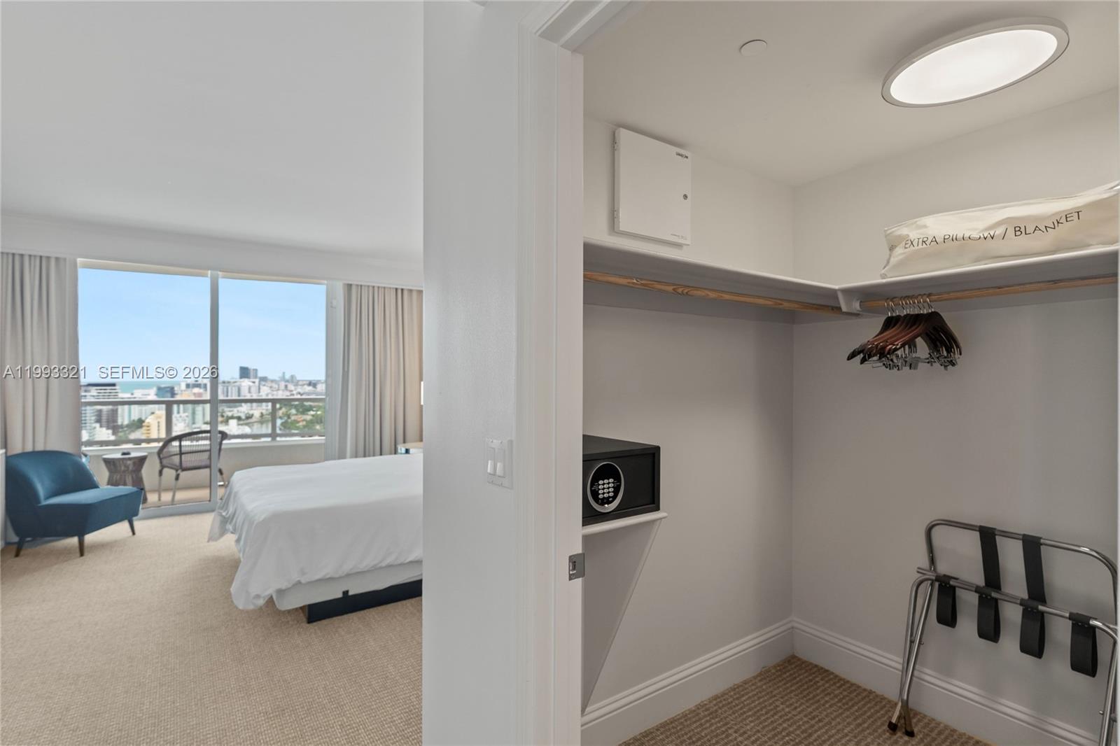 FONTAINEBLEAU II TRESOR - Residential