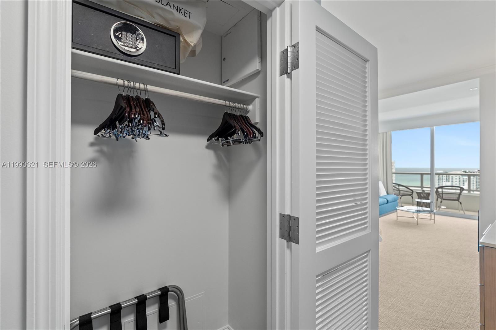 FONTAINEBLEAU II TRESOR - Residential