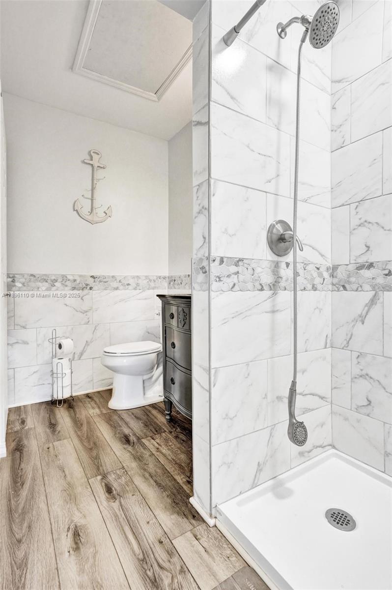 2 Minute Walk To The Ocean - Residential