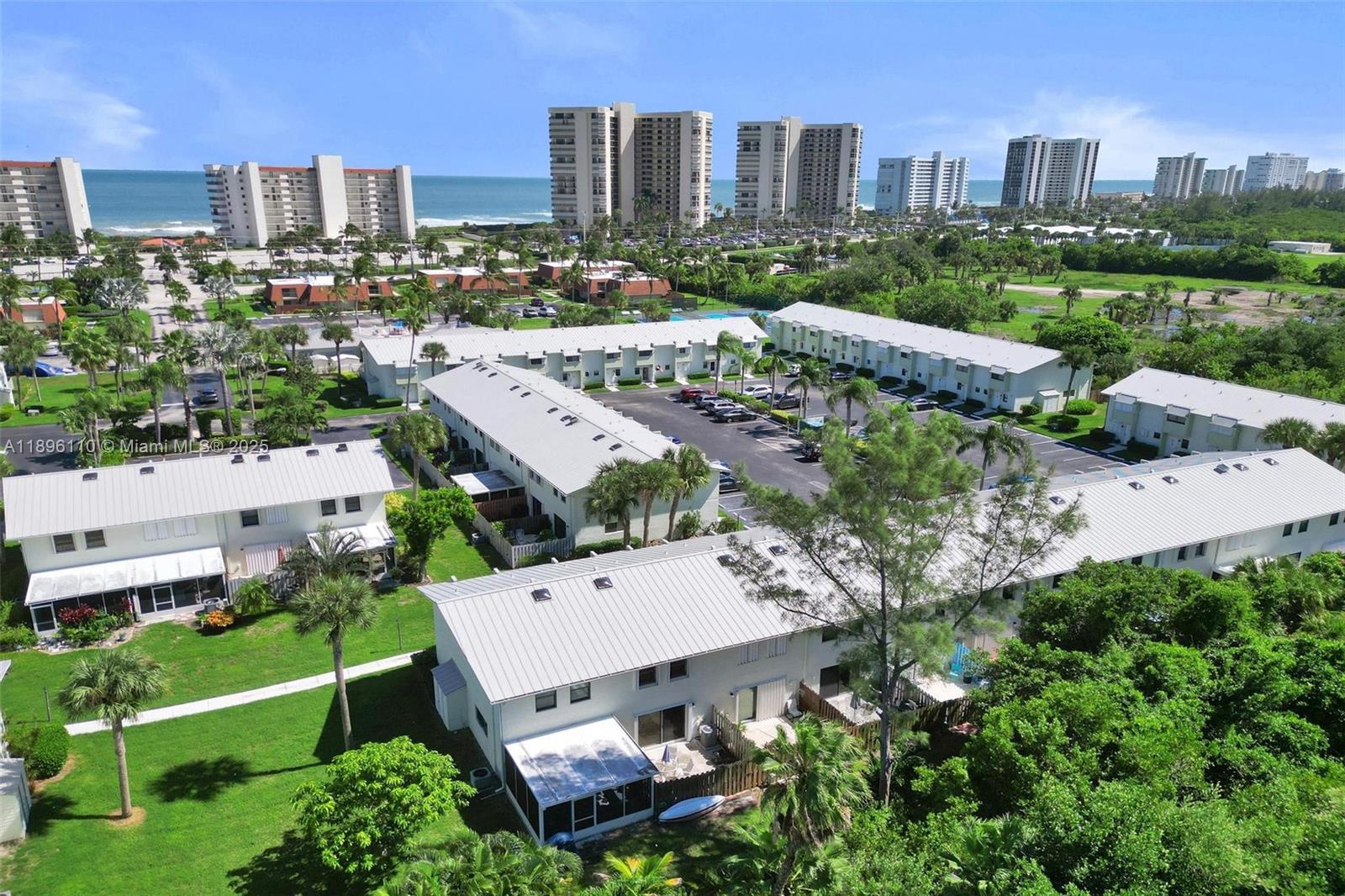 2 Minute Walk To The Ocean - Residential