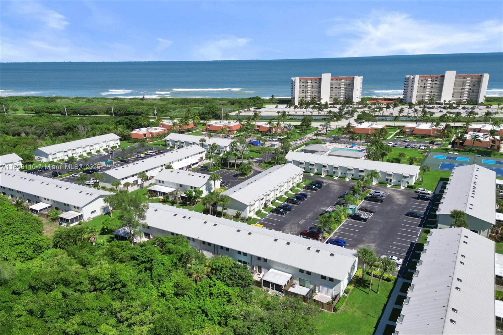 2 Minute Walk To The Ocean - Residential