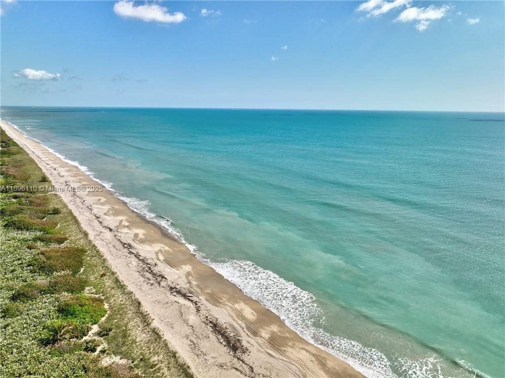 2 Minute Walk To The Ocean - Residential