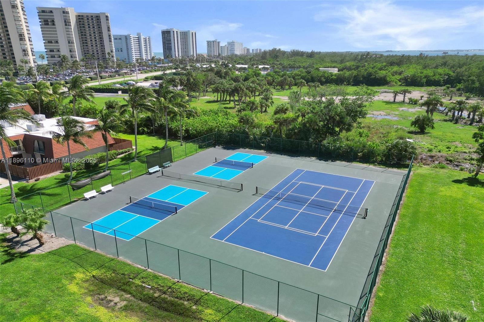 2 Minute Walk To The Ocean - Residential