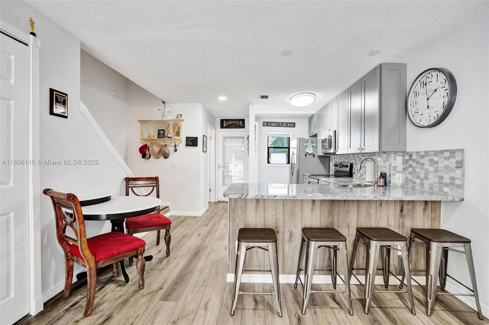 2 Minute Walk To The Ocean - Residential