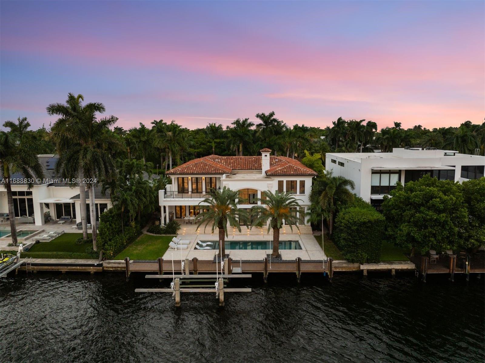 GOLDEN BEACH - Residential