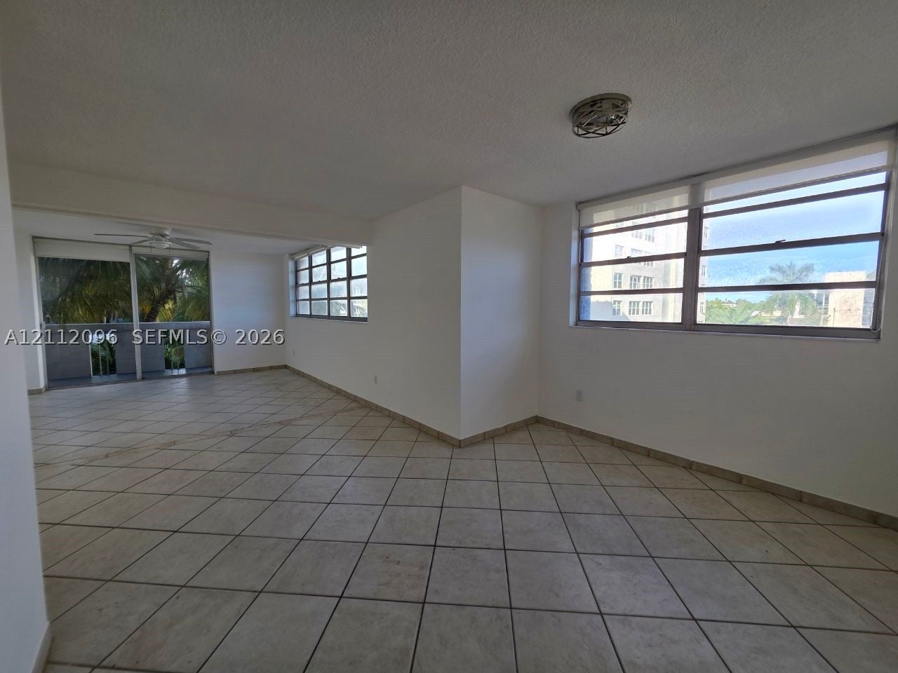 800 West Ave 401