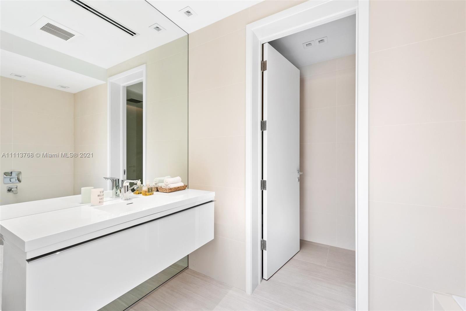 NORMANDY GOLF COURSE - Residential