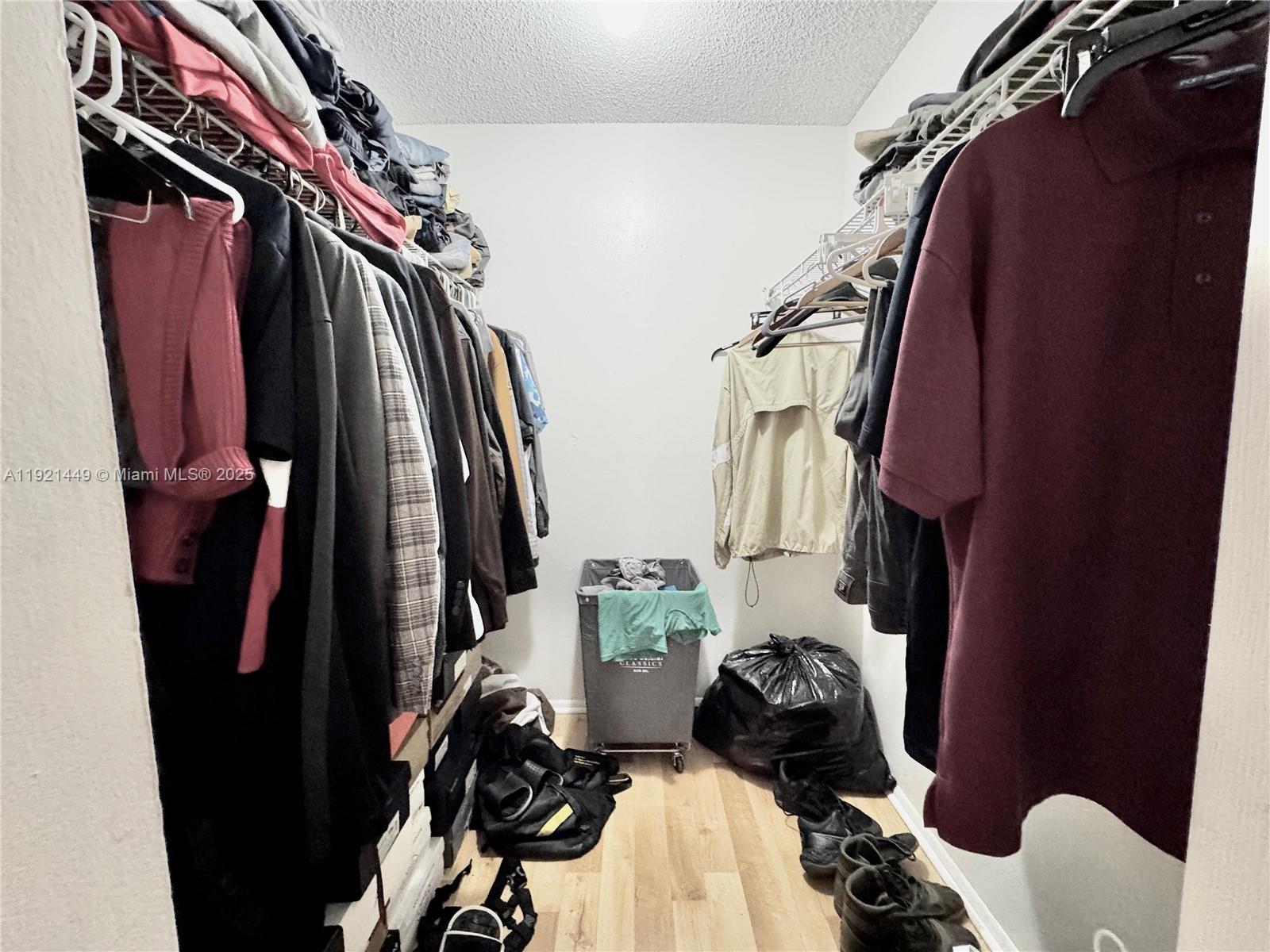 NEWPORT CONDO - Residential Lease