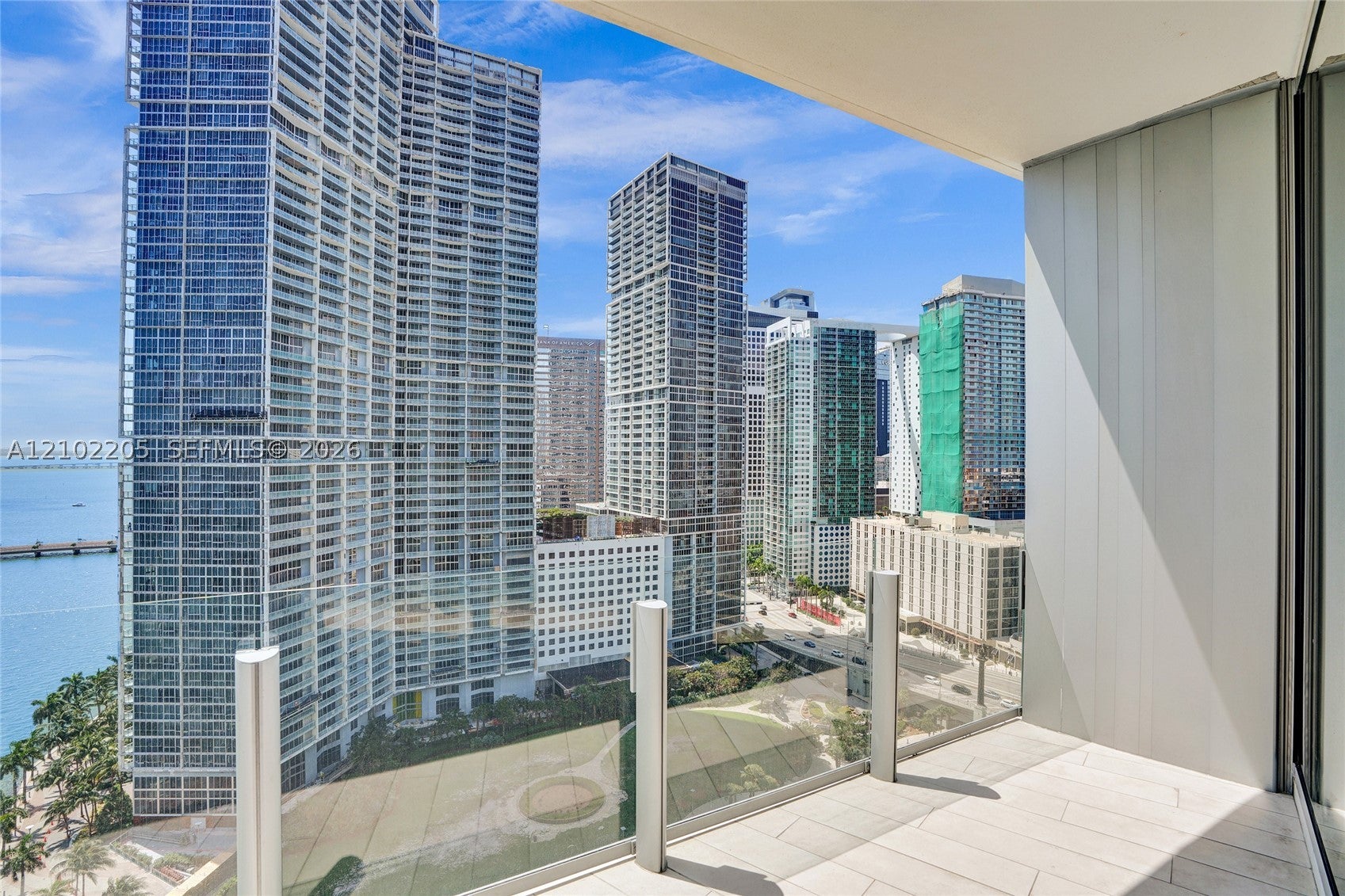 View photos, virtual tours, details... 300 Biscayne Boulevard Way 2106W