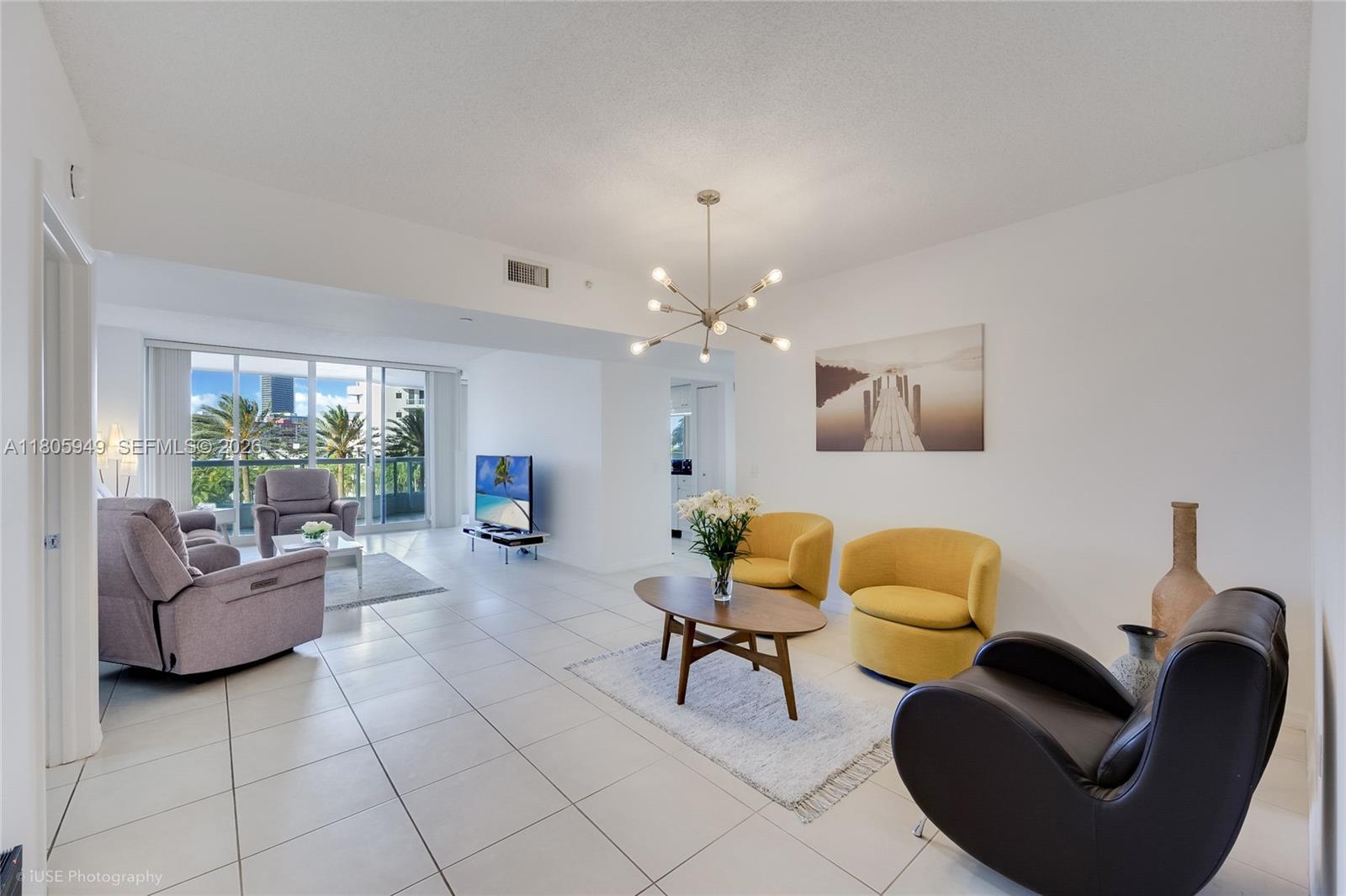 NORTH TOWER AT THE POINT - Residential