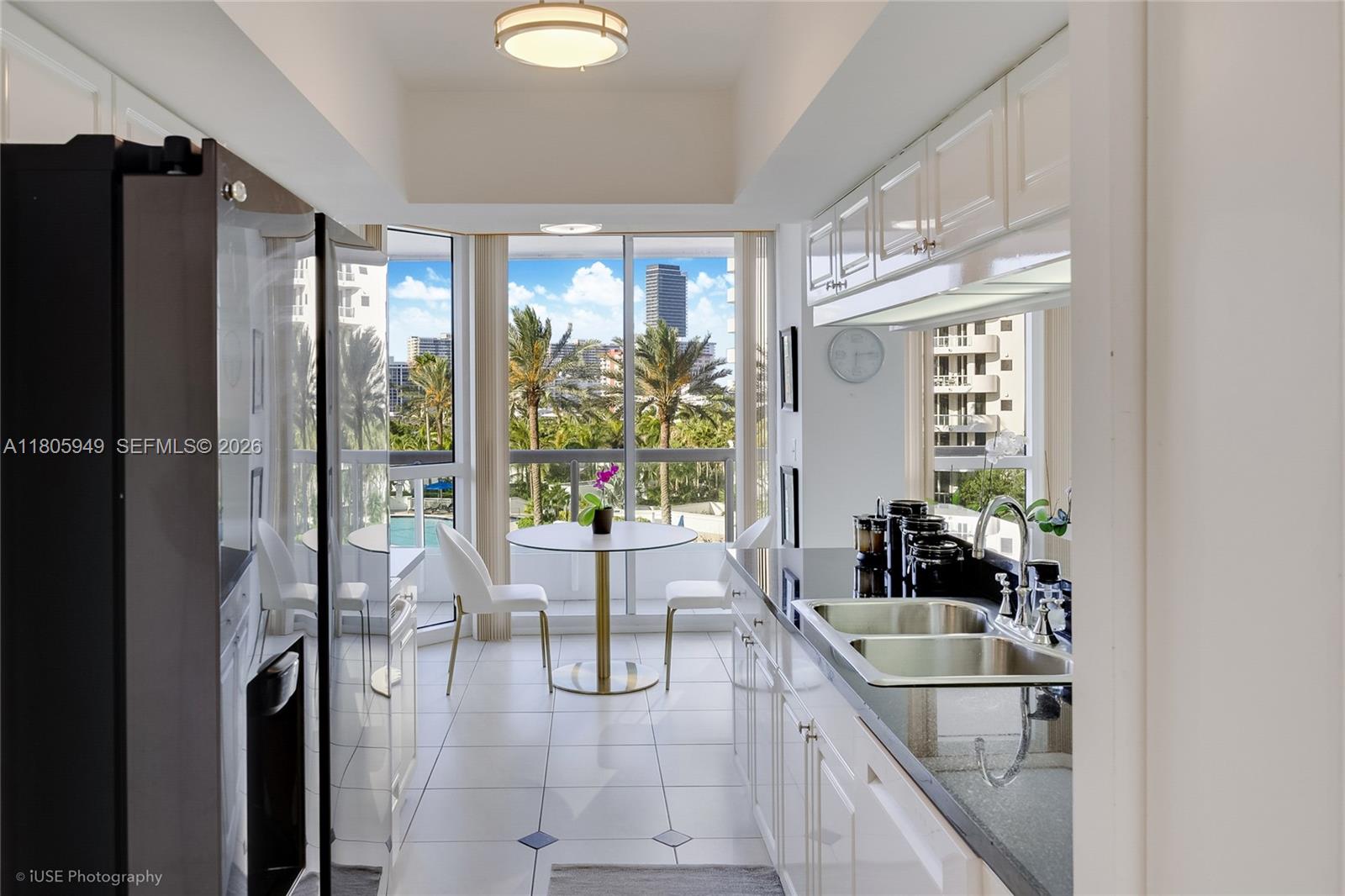 NORTH TOWER AT THE POINT - Residential