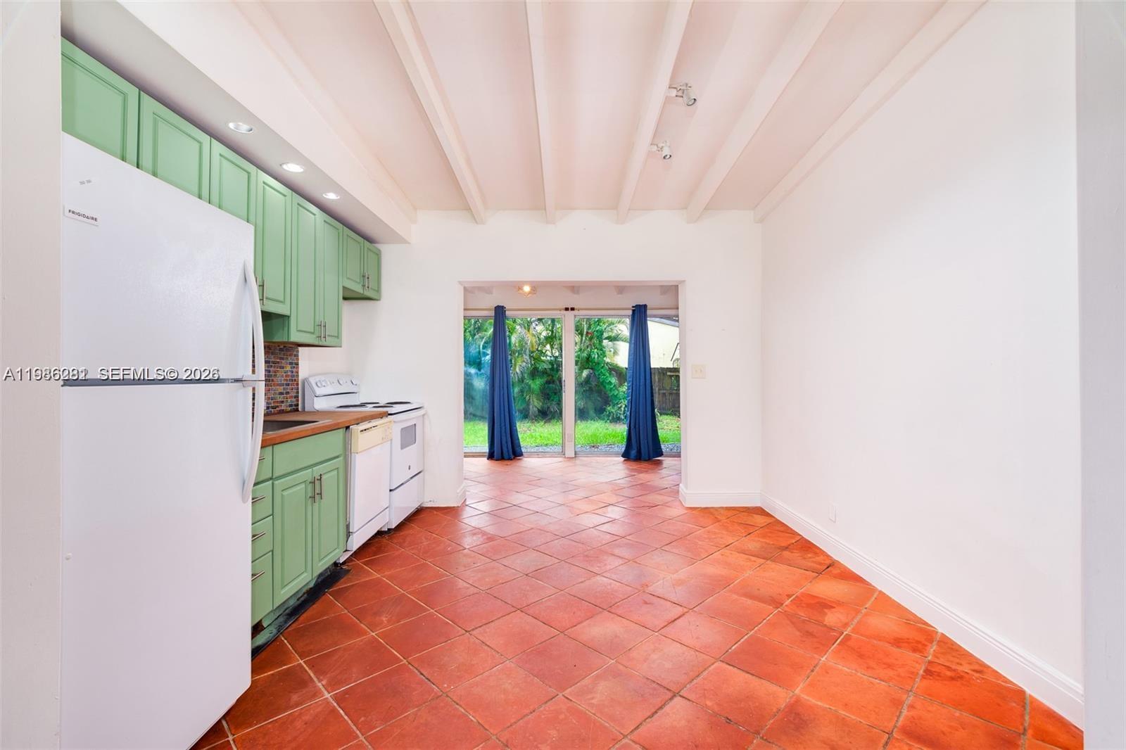 RIVERSIDE ESTATES 2ND REV - Residential Lease