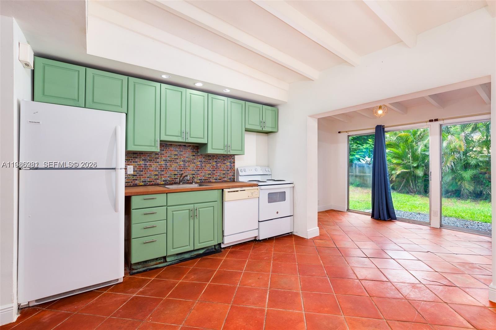 RIVERSIDE ESTATES 2ND REV - Residential Lease