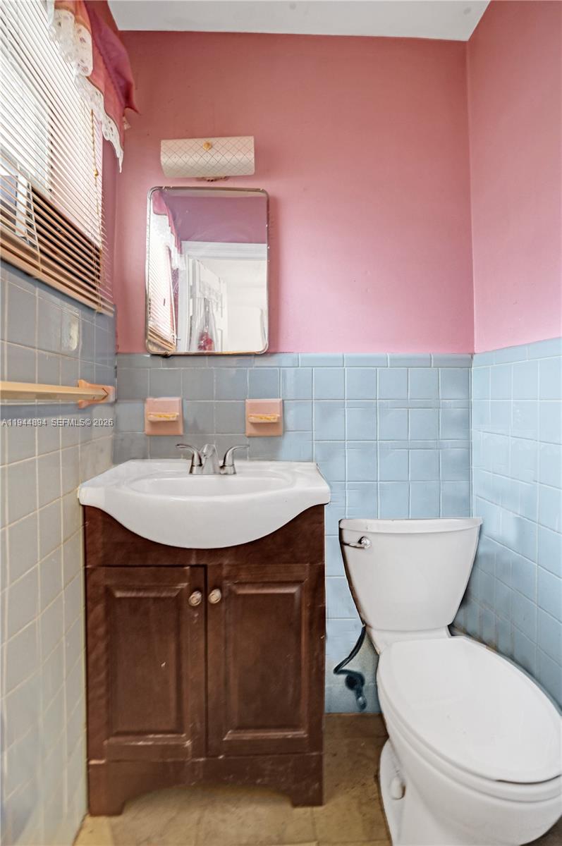 BROWARDALE 1ST ADDITION - Residential