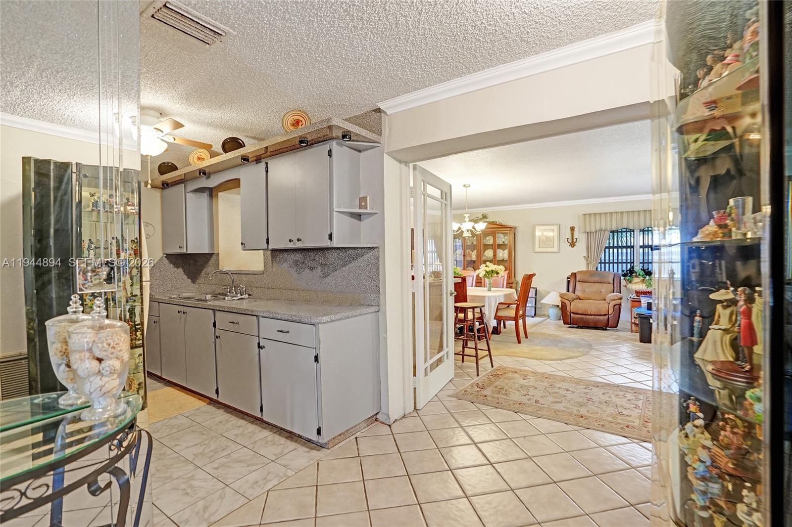 BROWARDALE 1ST ADDITION - Residential