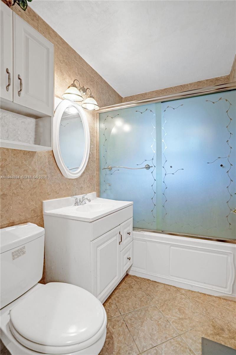 BROWARDALE 1ST ADDITION - Residential