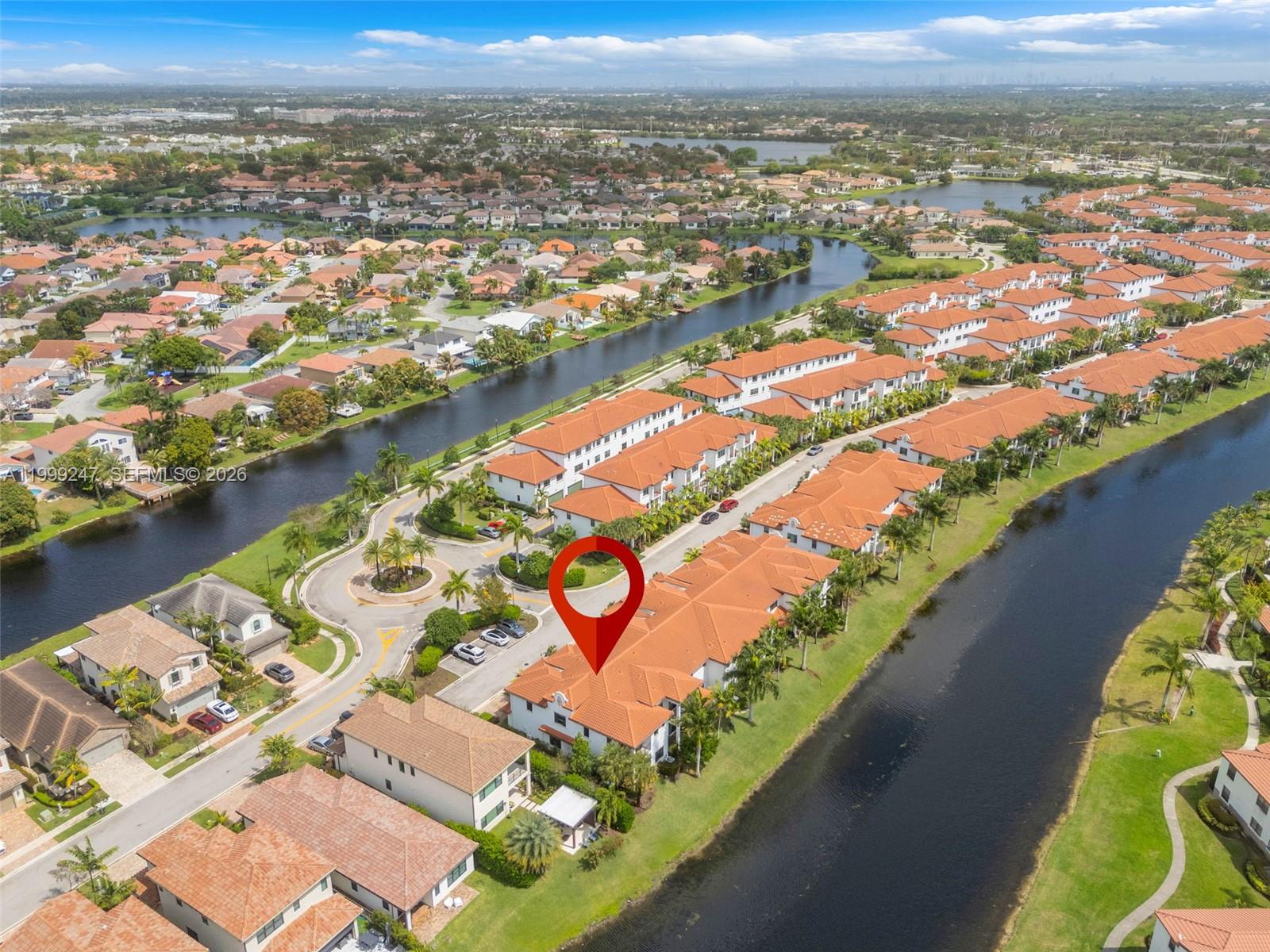 PEMBROKE LAKES SOUTH - Residential