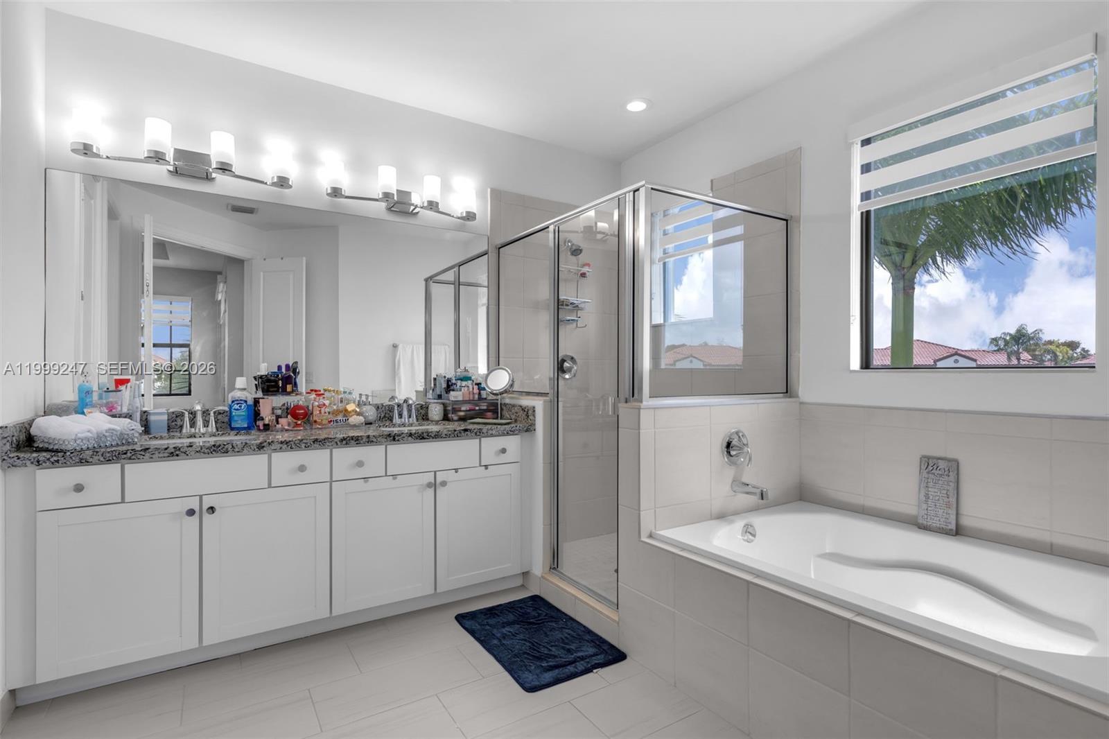 PEMBROKE LAKES SOUTH - Residential