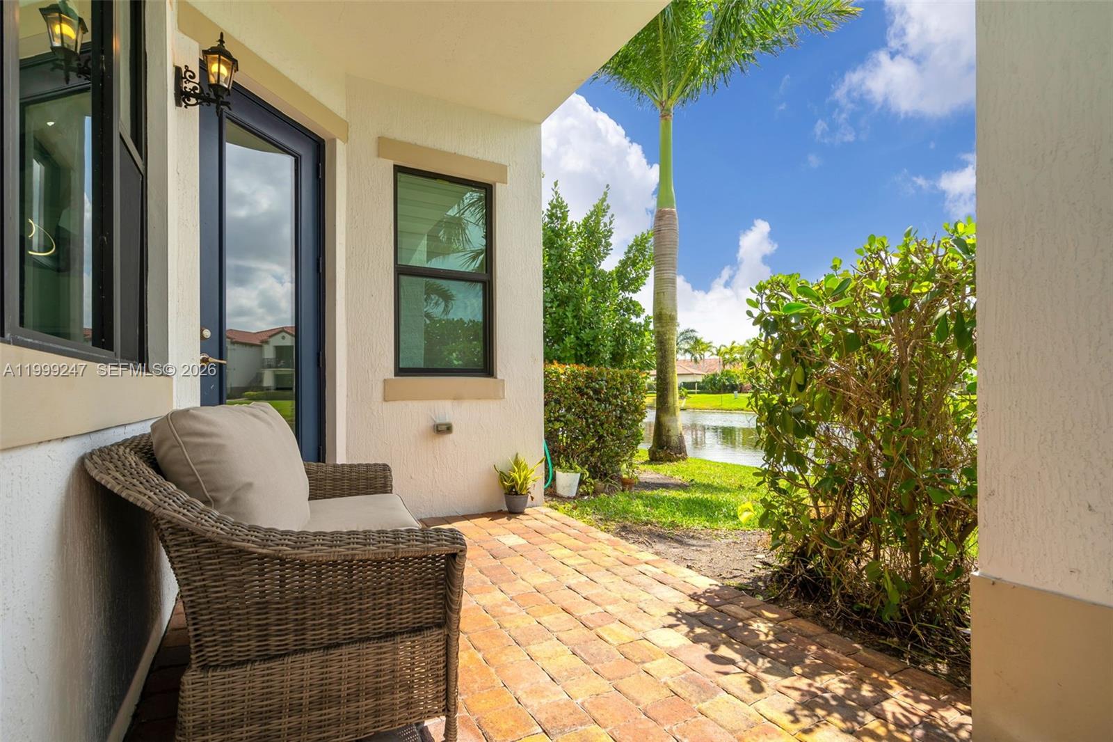 PEMBROKE LAKES SOUTH - Residential