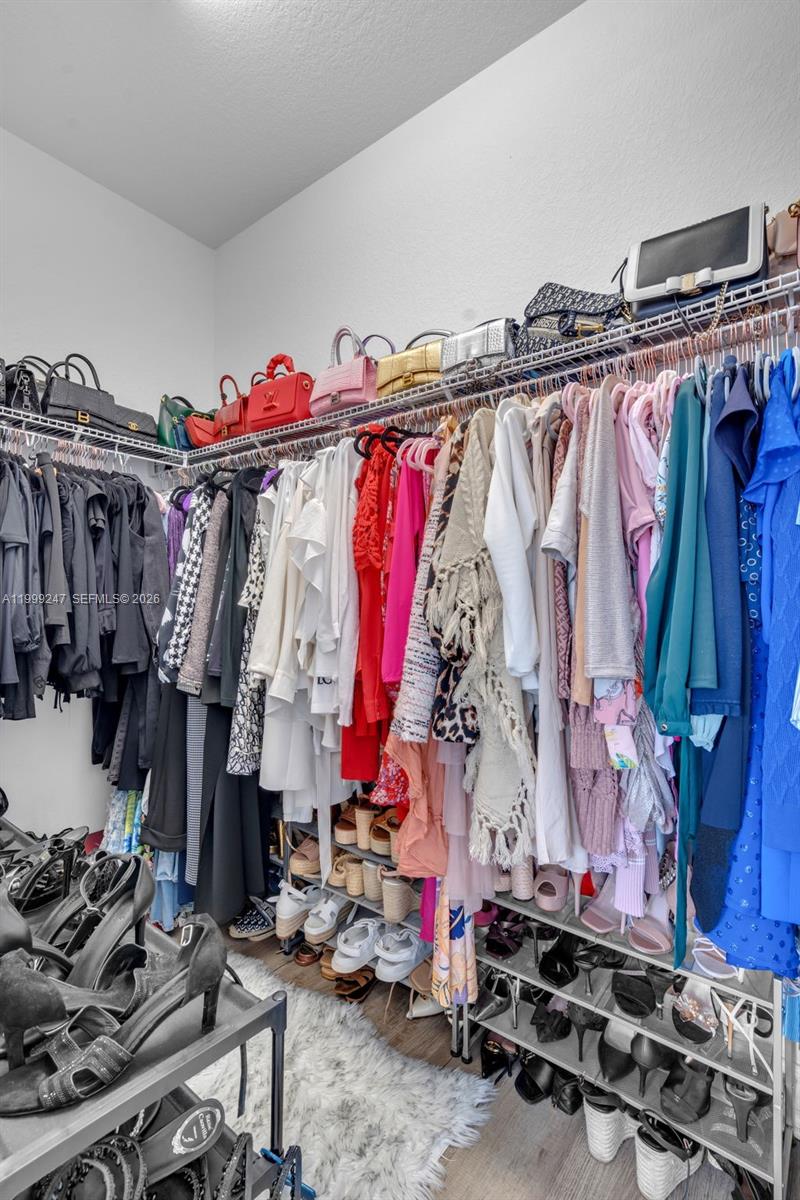 PEMBROKE LAKES SOUTH - Residential