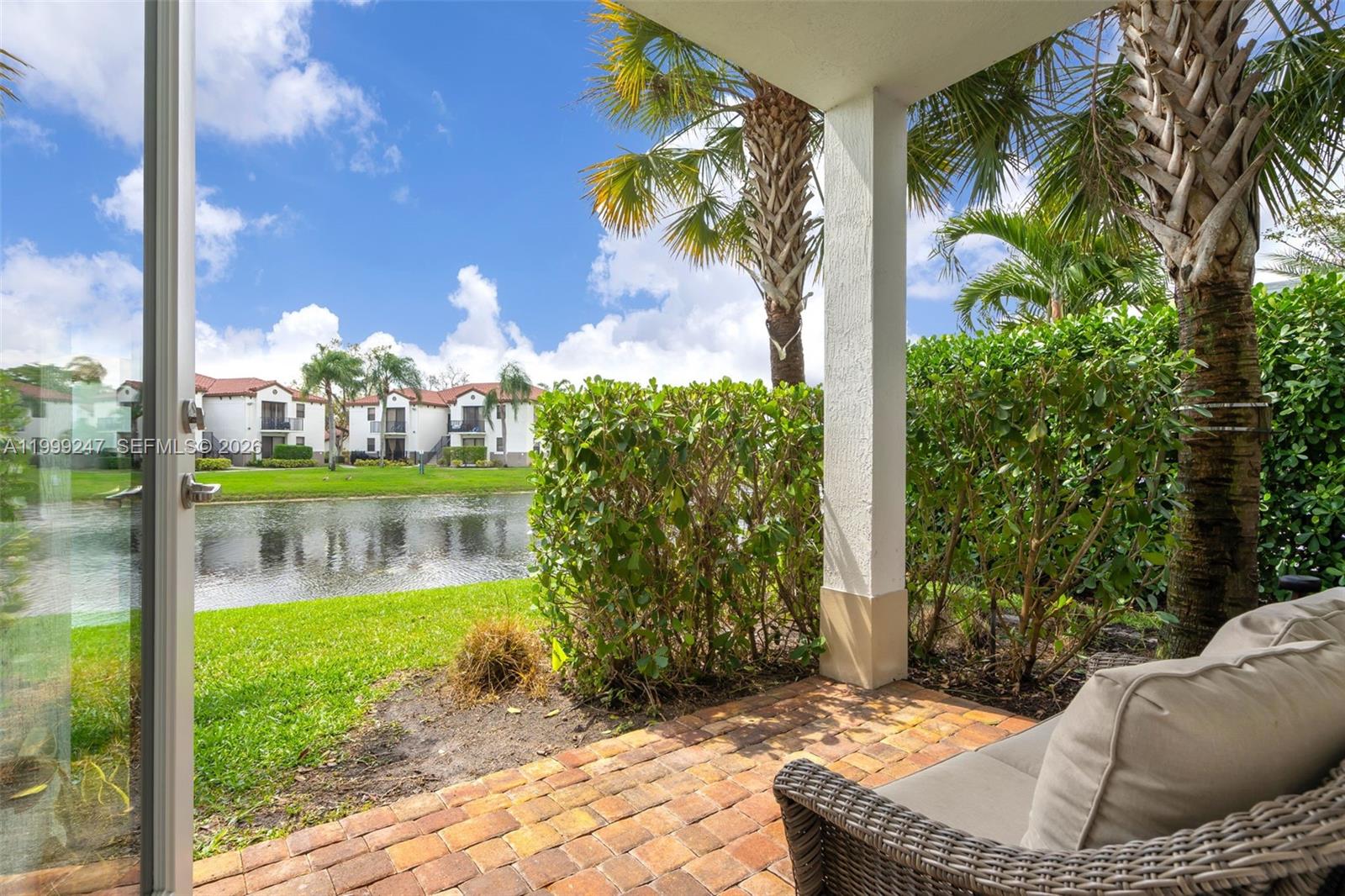 PEMBROKE LAKES SOUTH - Residential