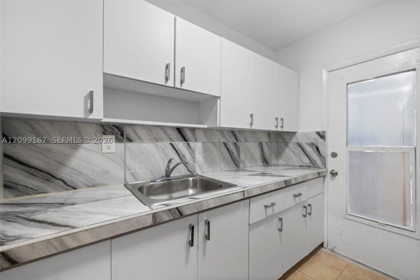 7271 GARY AVE # 2, MIAMI BEACH, FL 33141 - Image 2e7e929c32ddbbb7287110da7639b00d/3503386204