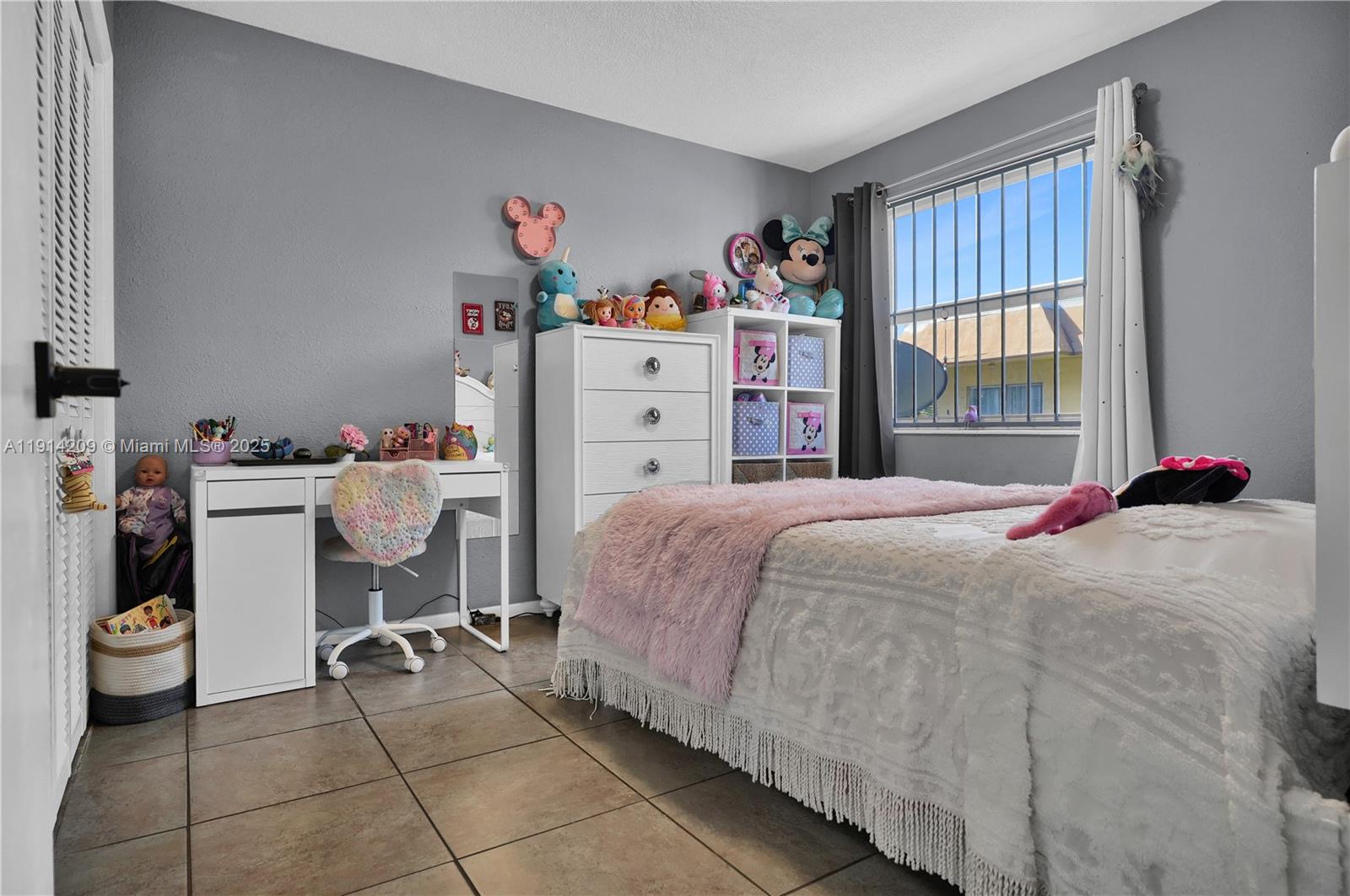 ROSALES CONDO - Residential