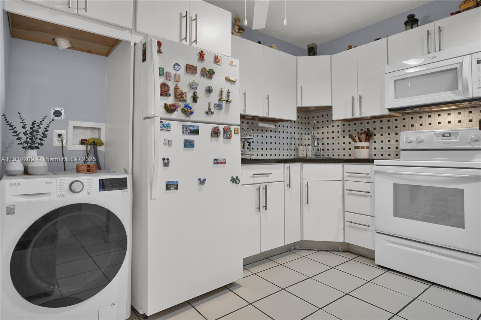 ROSALES CONDO - Residential