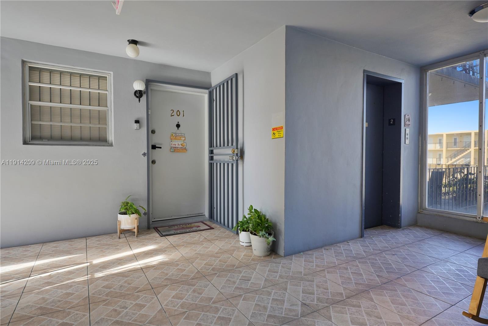 ROSALES CONDO - Residential