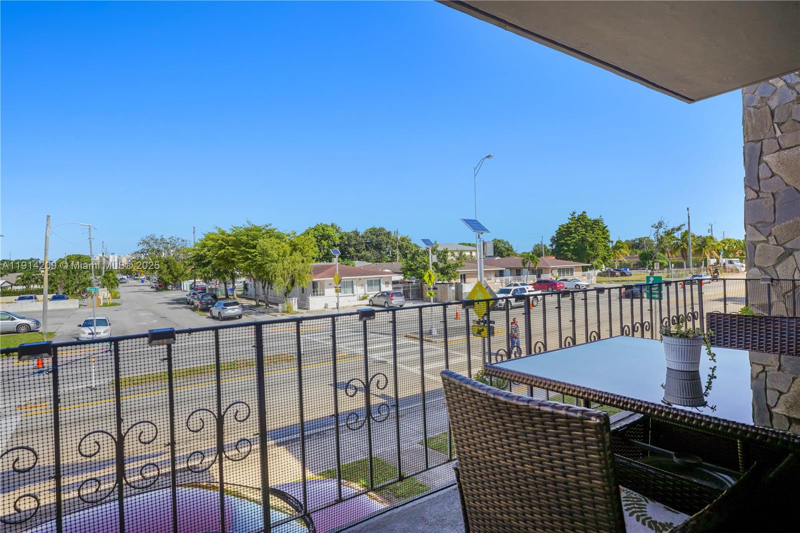 ROSALES CONDO - Residential