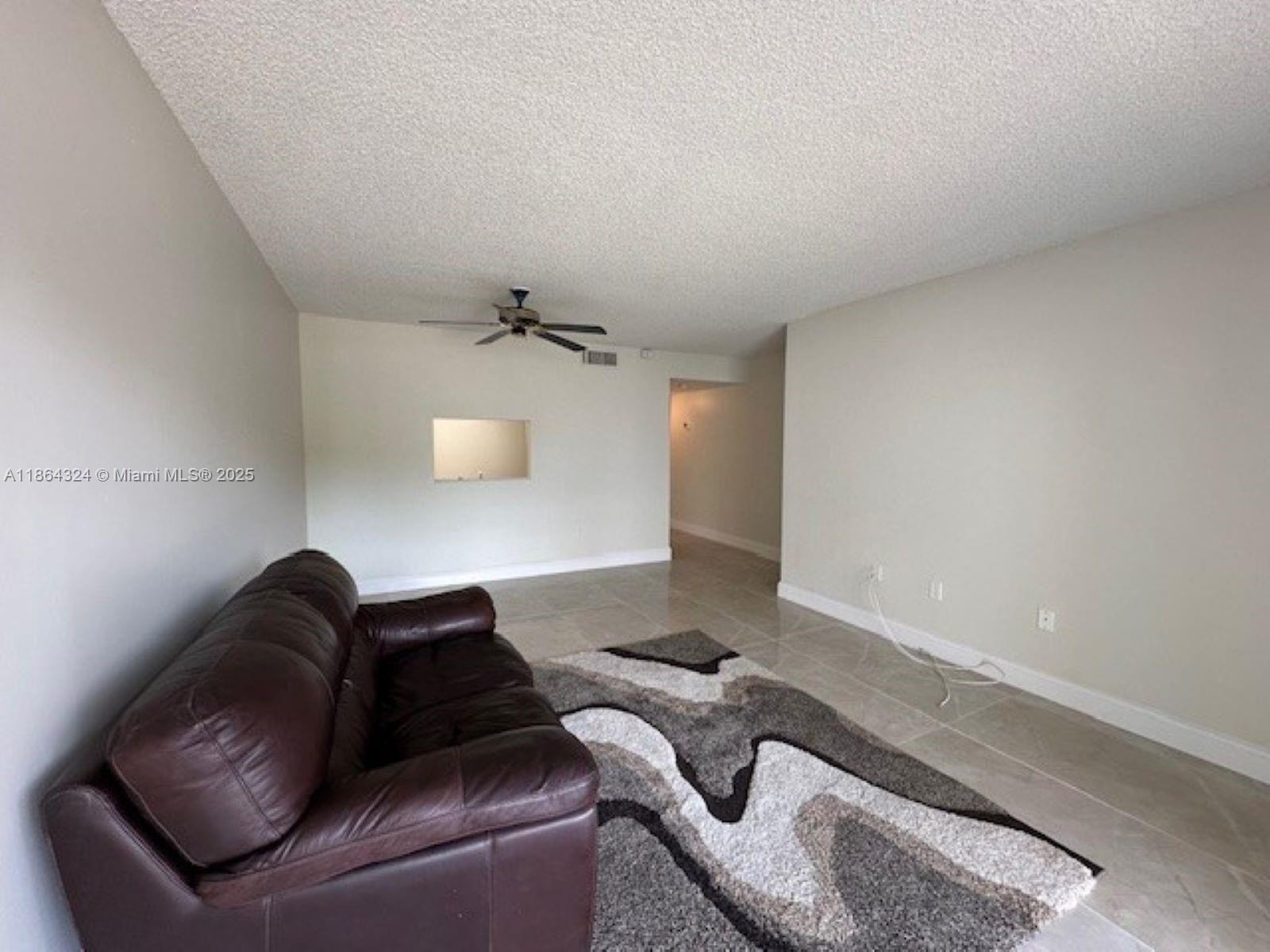 721 N Pine Island Rd 214