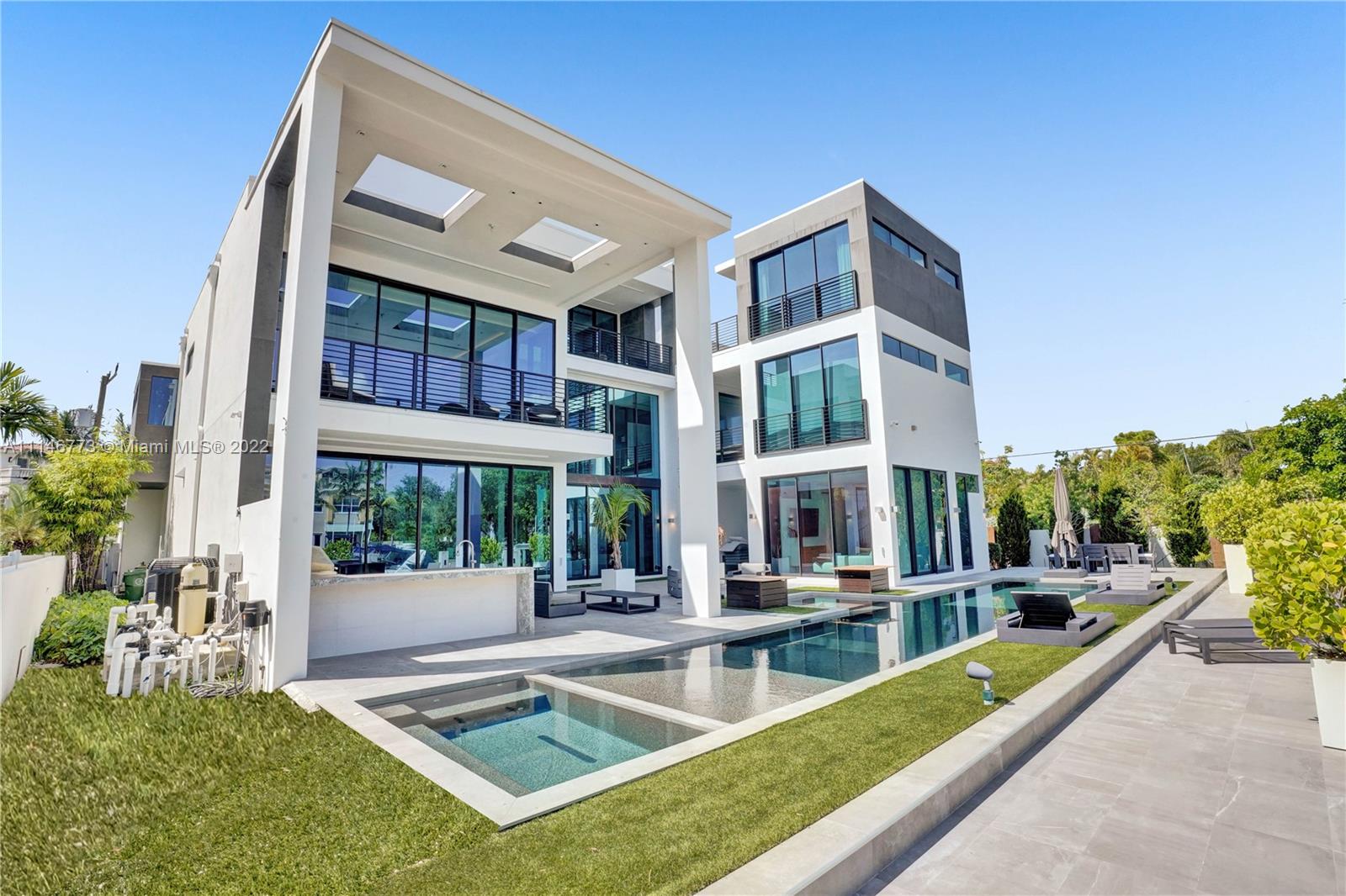 CORAL RIDGE - Residential