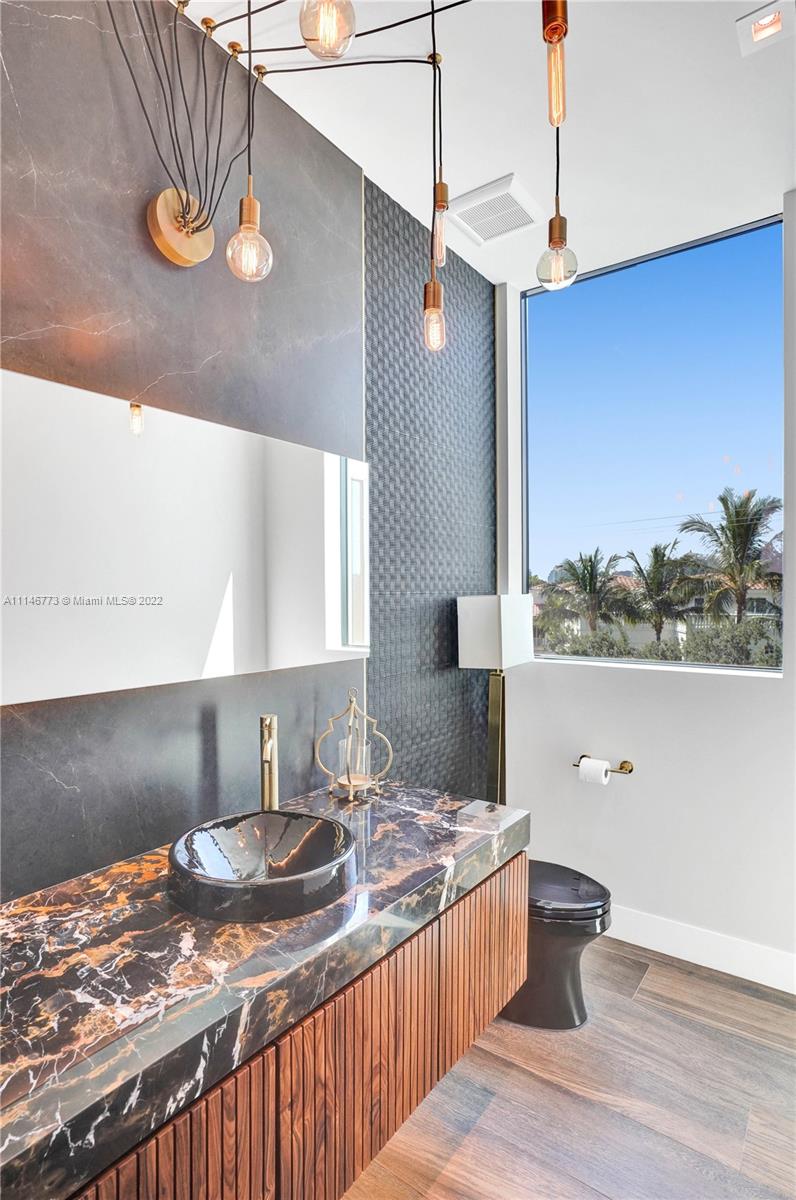 CORAL RIDGE - Residential