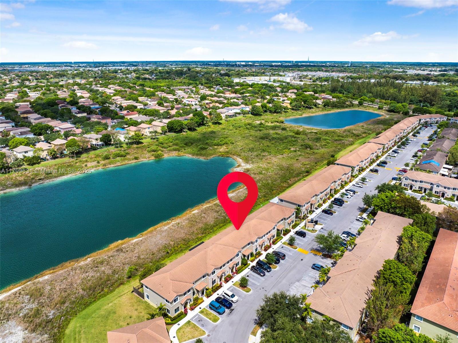 TOWNS AT SEASCAPE - Residential