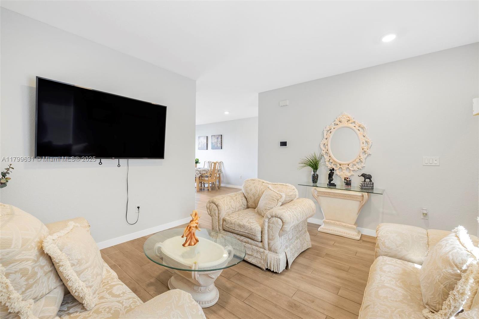 TOWNS AT SEASCAPE - Residential