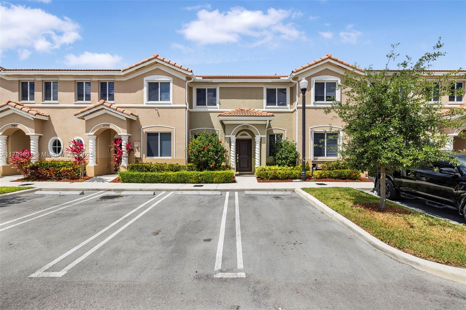 Property for Sale at 1176 Se 23rd Ave, Homestead, Miami-Dade County, Florida - Bedrooms: 3 
Bathrooms: 3  - $348,000