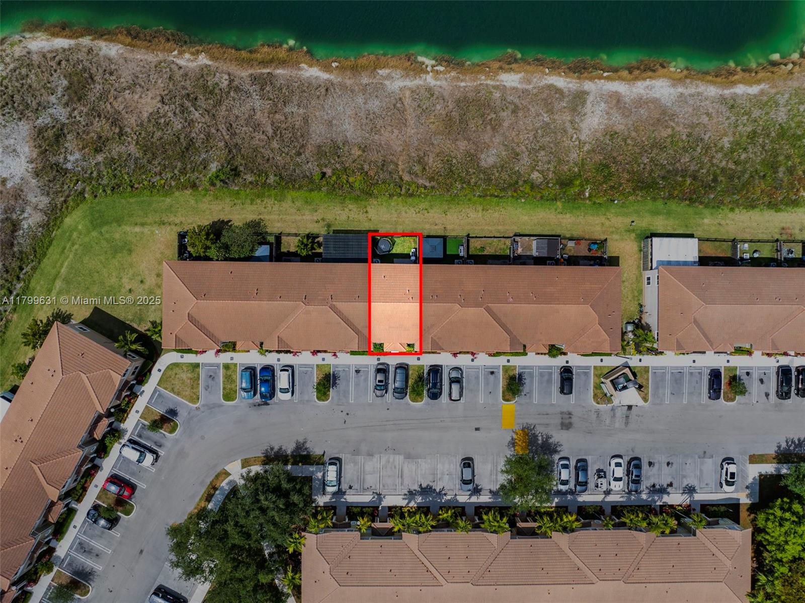 TOWNS AT SEASCAPE - Residential