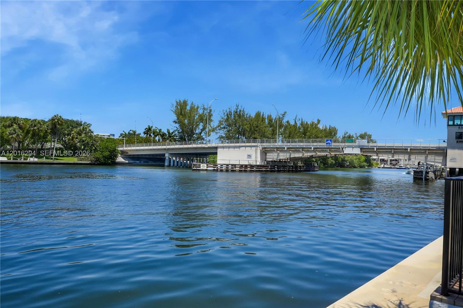 RIVERGATE TOWNHOUSES COND - Residential