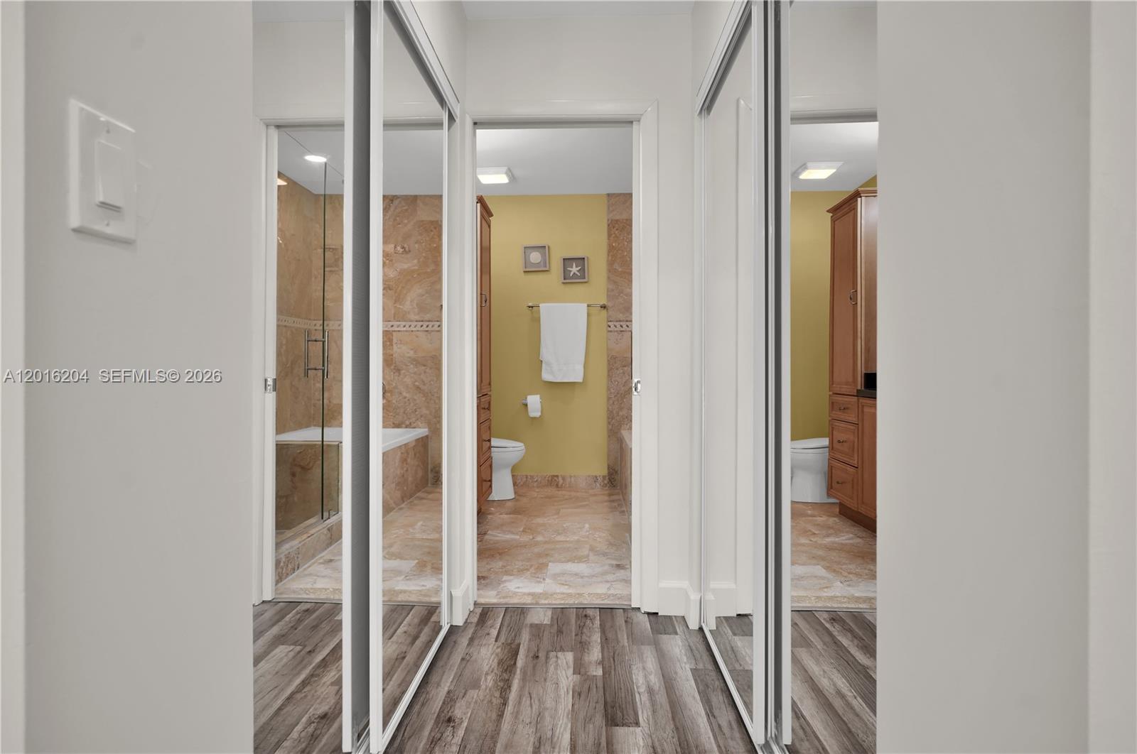 RIVERGATE TOWNHOUSES COND - Residential