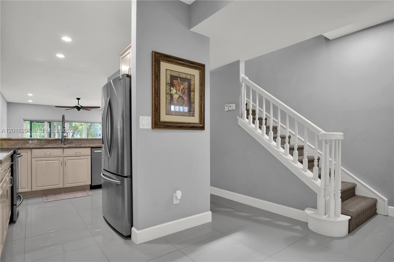 RIVERGATE TOWNHOUSES COND - Residential