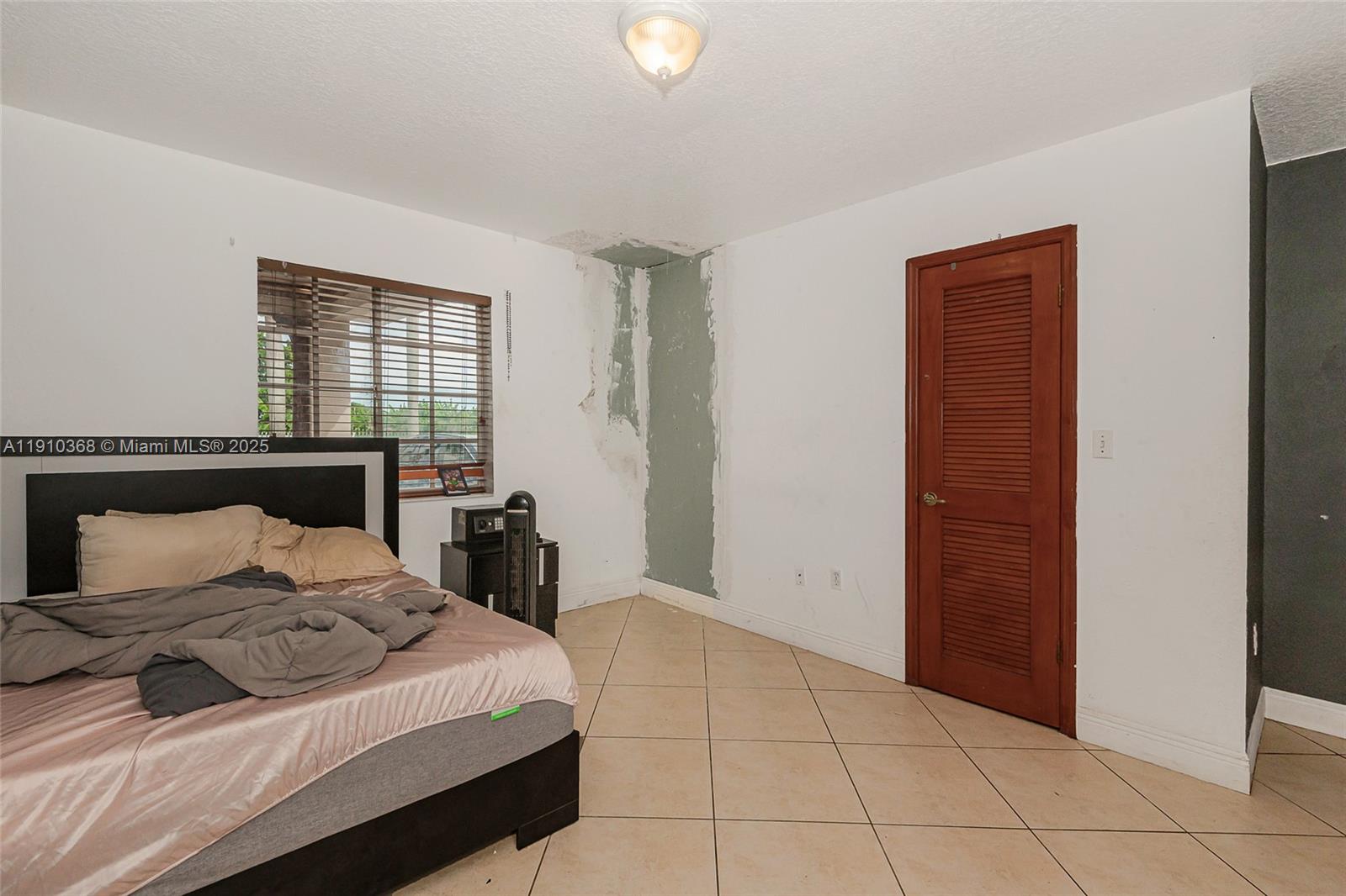 NORTH REDLANDS - Residential