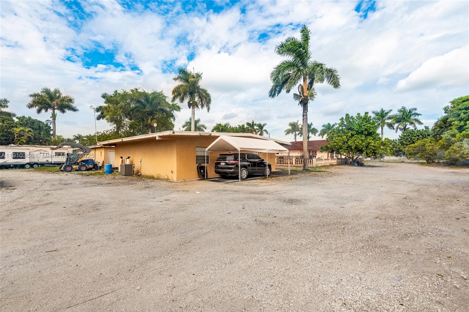 NORTH REDLANDS - Residential