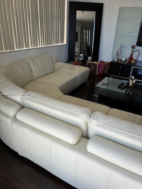 COMMODORE PLAZA CONDO - Residential