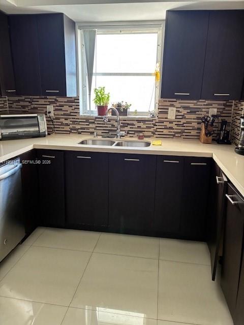 COMMODORE PLAZA CONDO - Residential