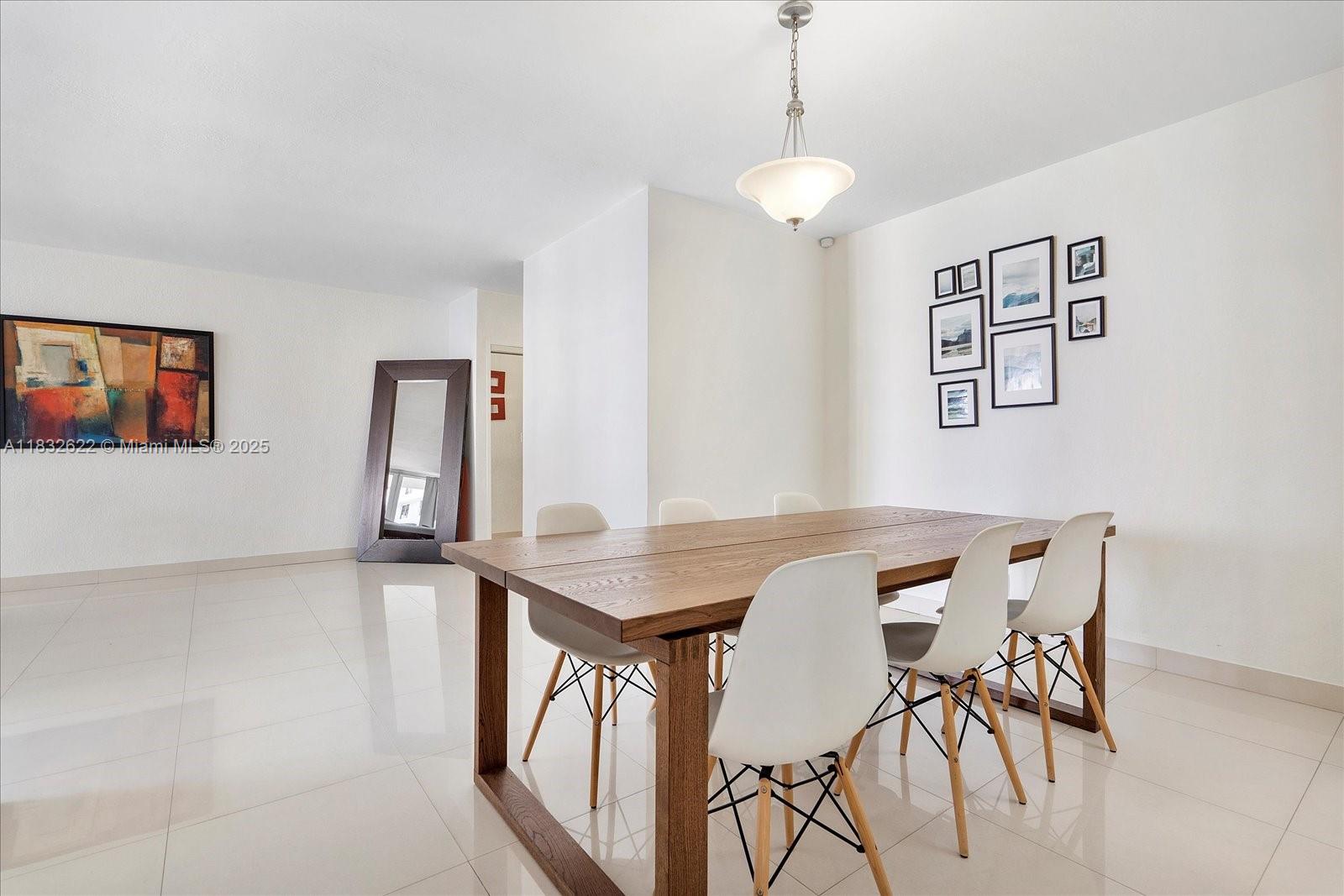 TIDES ON HOLLYWOOD BEACH - Residential