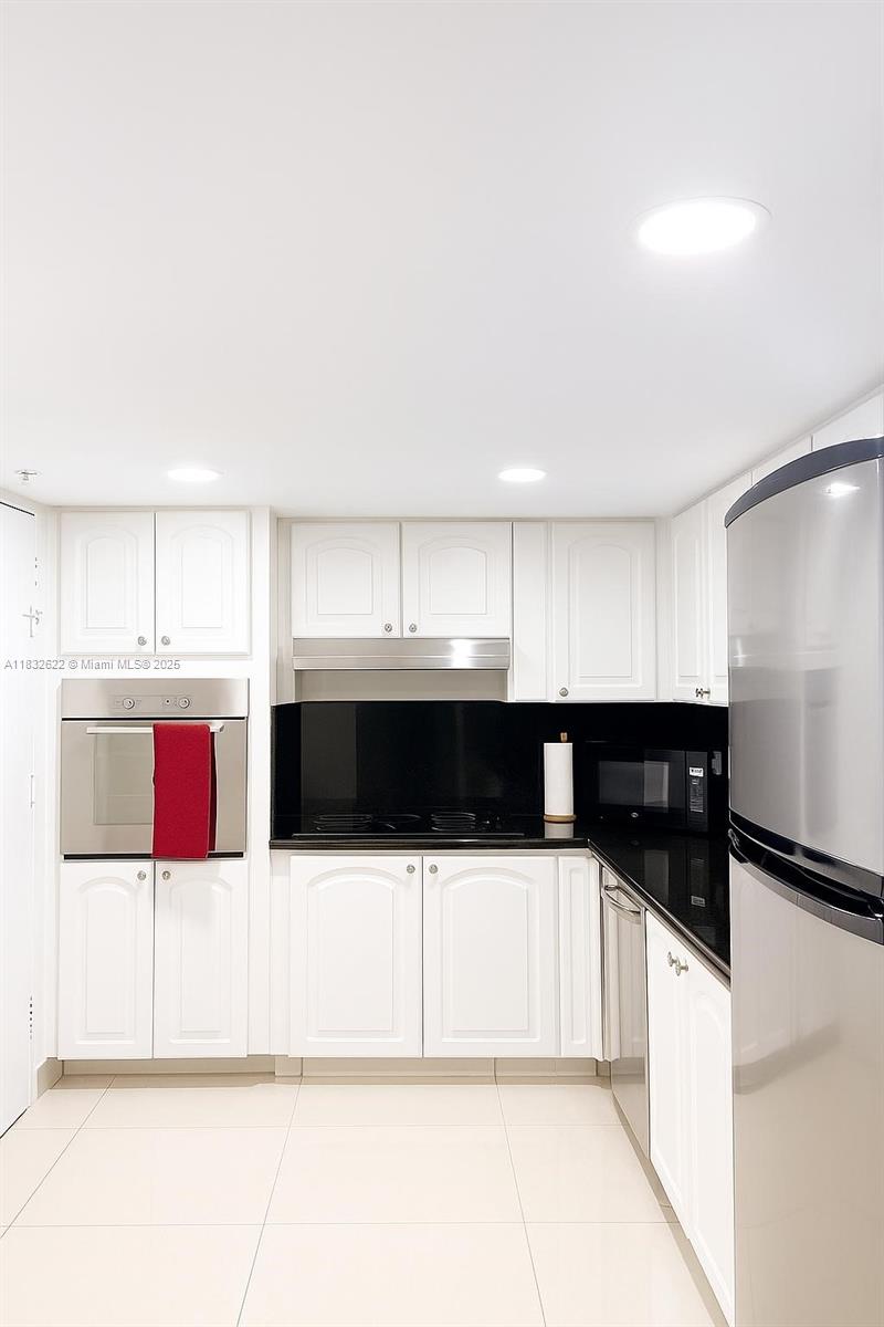 TIDES ON HOLLYWOOD BEACH - Residential