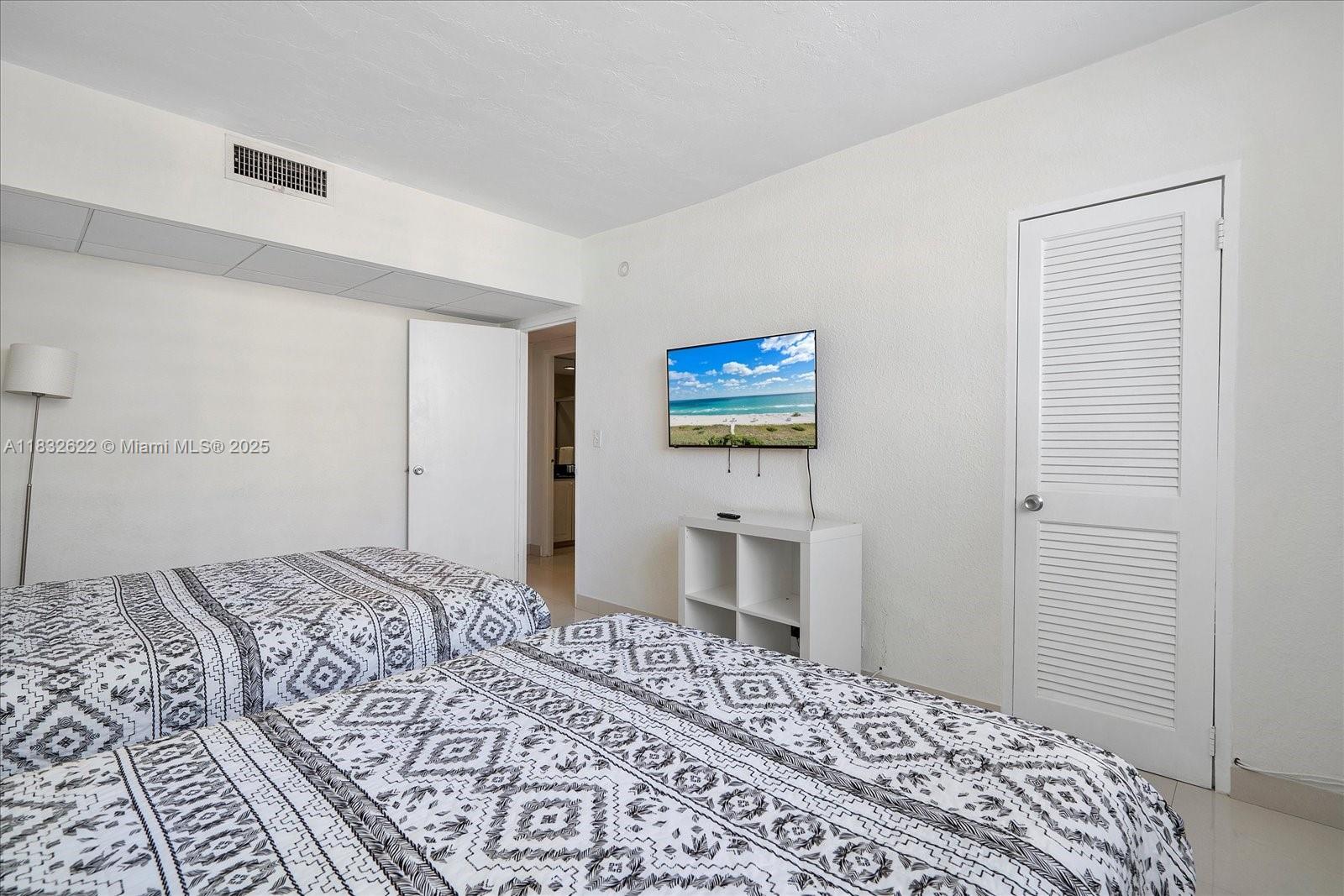 TIDES ON HOLLYWOOD BEACH - Residential