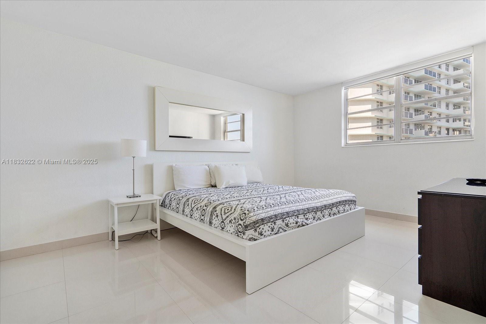 TIDES ON HOLLYWOOD BEACH - Residential