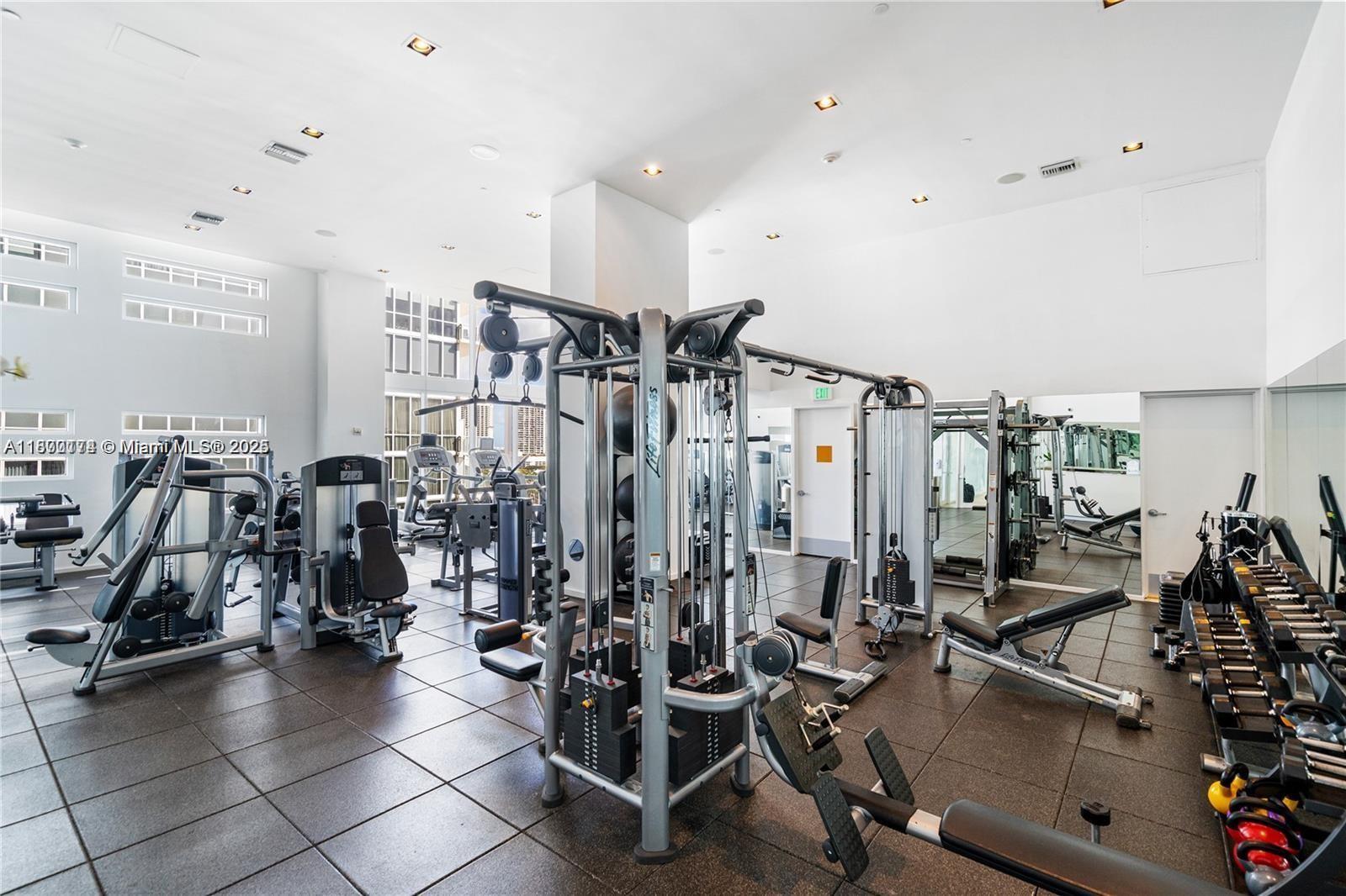 TEN MUSEUM PK RESIDENTIAL - Residential